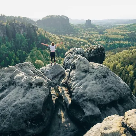 Lägenhet Stilvolle Mit Terrasse Im Gruenen