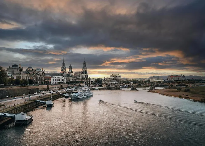 شقة Modernes Mit Terrasse Bei Dresden هايدناو